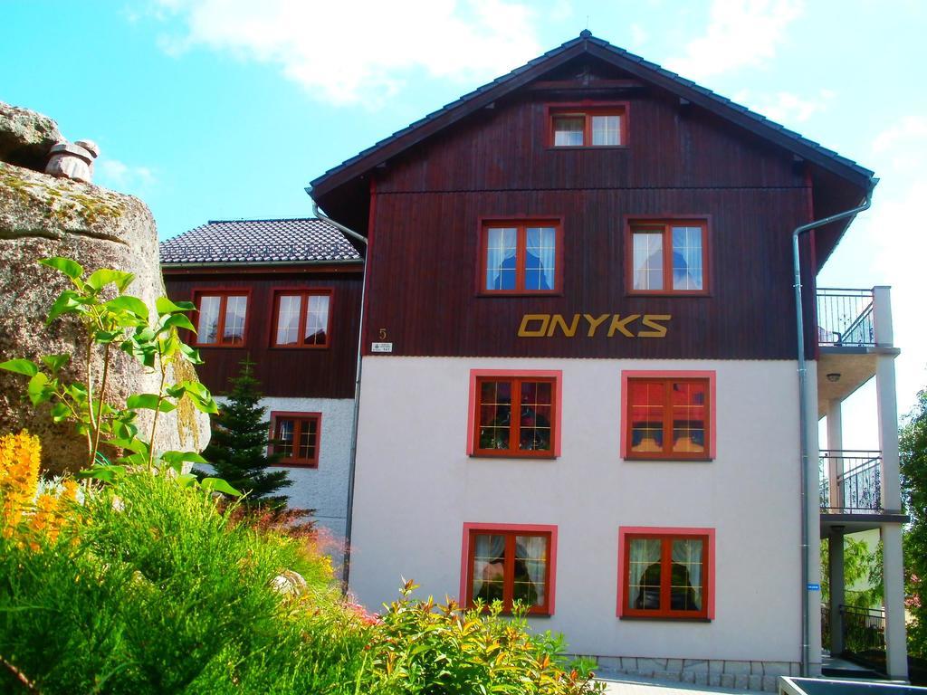 Willa Onyks Sklářská Poruba Exteriér fotografie